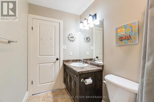 773 Klosters Drive, Waterloo, ON - Indoor Photo Showing Bathroom