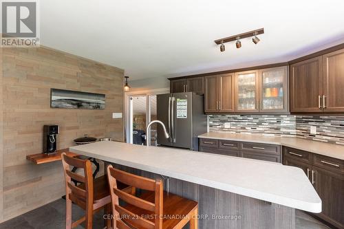 14 Dengate Crescent, London, ON - Indoor Photo Showing Kitchen