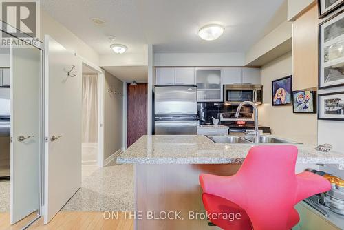 1109 - 18 Harrison Garden Boulevard S, Toronto, ON - Indoor Photo Showing Kitchen With Double Sink