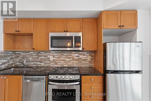 1504 - 18 Yonge Street, Toronto, ON - Indoor Photo Showing Kitchen