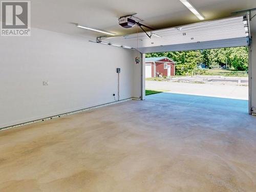 106-7440 Nootka Street, Powell River, BC - Indoor Photo Showing Garage