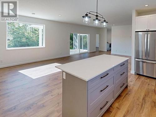 210-7440 Nootka Street, Powell River, BC - Indoor Photo Showing Kitchen