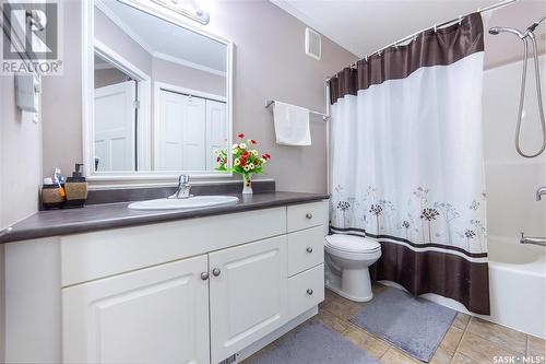 604 715 Hart Road, Saskatoon, SK - Indoor Photo Showing Bathroom