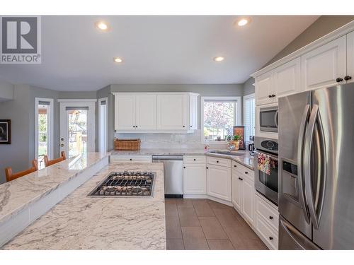 2000 Sandpiper Lane, Penticton, BC - Indoor Photo Showing Kitchen