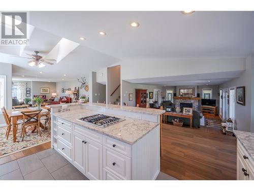 2000 Sandpiper Lane, Penticton, BC - Indoor