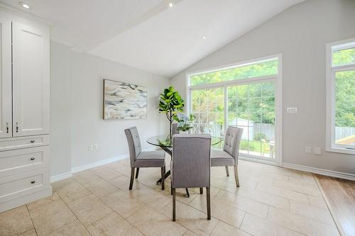 4142 Bianca Forest Drive, Burlington, ON - Indoor Photo Showing Dining Room