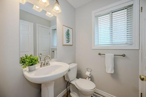 4142 Bianca Forest Drive, Burlington, ON - Indoor Photo Showing Bathroom