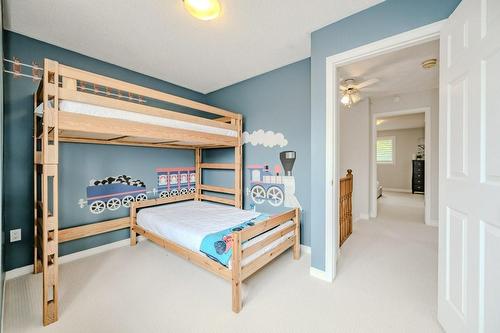 4142 Bianca Forest Drive, Burlington, ON - Indoor Photo Showing Bedroom
