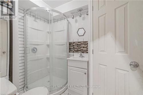 82 Trowbridge Street, Woolwich, ON - Indoor Photo Showing Bathroom