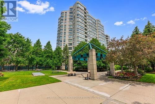 1404 - 110 Promenade Circle, Vaughan, ON - Outdoor With Facade