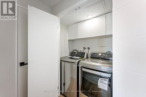 1404 - 110 Promenade Circle, Vaughan, ON - Indoor Photo Showing Laundry Room