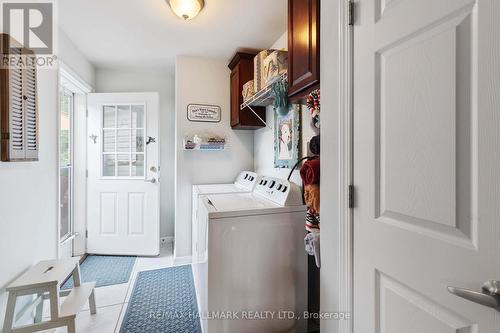 84 New York Avenue, Wasaga Beach, ON - Indoor Photo Showing Laundry Room