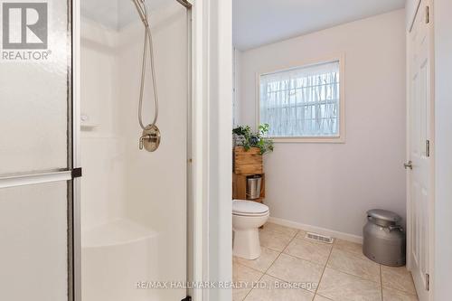 84 New York Avenue, Wasaga Beach, ON - Indoor Photo Showing Bathroom