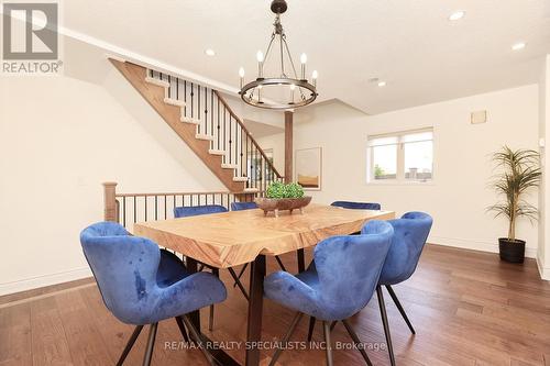 6867 Postmaster Ridge, Mississauga, ON - Indoor Photo Showing Dining Room