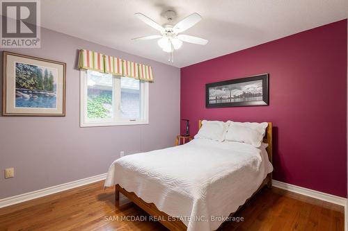 3350 Nutcracker Drive, Mississauga, ON - Indoor Photo Showing Bedroom