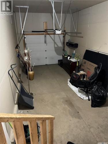 239 Korol Crescent, Saskatoon, SK - Indoor Photo Showing Garage