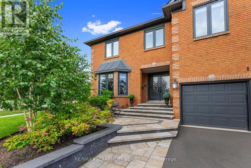 1275 White Lane, Oakville, ON - Outdoor