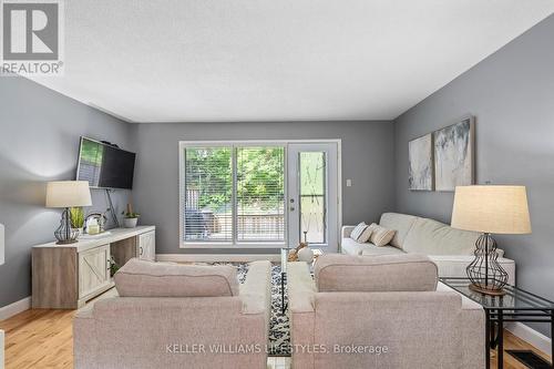 56 - 642 Wonderland Road S, London, ON - Indoor Photo Showing Living Room