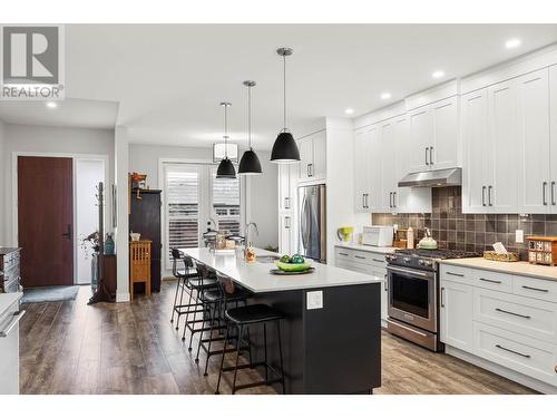 4019 Rio Vista Way, Kamloops, BC - Indoor Photo Showing Kitchen With Upgraded Kitchen