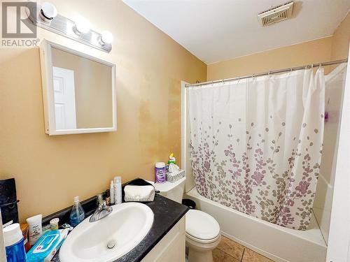 1716 Willowbrook Crescent Unit# 205, Dawson Creek, BC - Indoor Photo Showing Bathroom