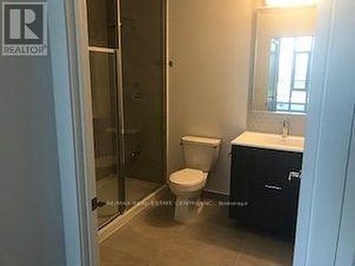 910 - 2520 Eglinton Avenue W, Mississauga, ON - Indoor Photo Showing Bathroom