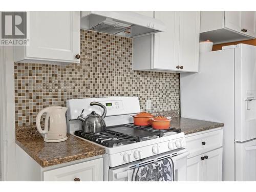 2890 Okanagan Street Lot# 4, Armstrong, BC - Indoor Photo Showing Kitchen