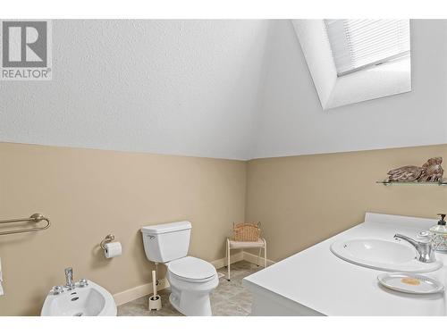 2890 Okanagan Street Lot# 4, Armstrong, BC - Indoor Photo Showing Bathroom