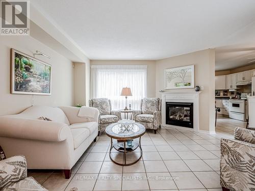 1626 Casablanca Circle, Mississauga, ON - Indoor Photo Showing Living Room With Fireplace