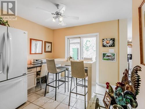 1626 Casablanca Circle, Mississauga, ON - Indoor Photo Showing Dining Room