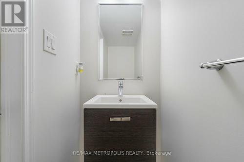 17 Francesco Street, Brampton, ON - Indoor Photo Showing Bathroom