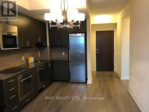 2605 - 6 Eva Road, Toronto, ON - Indoor Photo Showing Kitchen