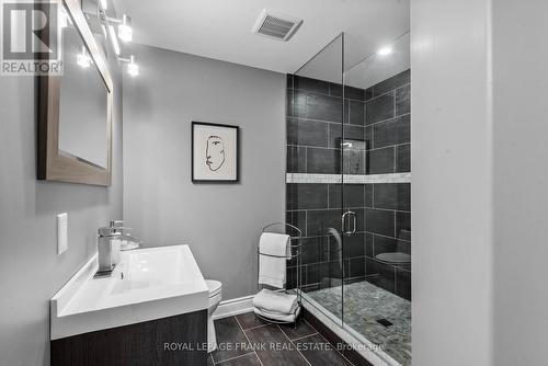 925 Eagle Ridge Drive, Oshawa, ON - Indoor Photo Showing Bathroom