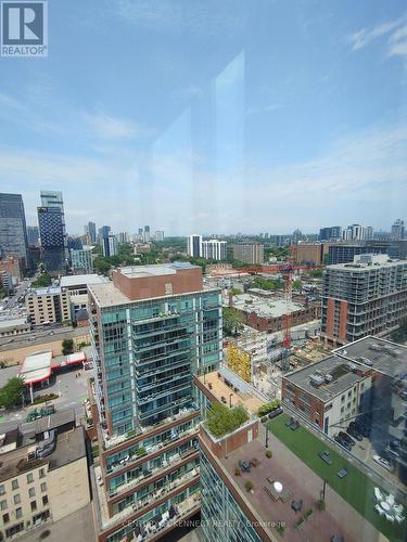 2108 - 112 George Street, Toronto, ON - Outdoor With View