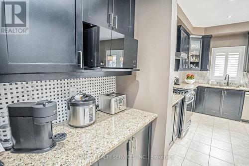 65 Lola Crescent, Brampton, ON - Indoor Photo Showing Kitchen With Upgraded Kitchen