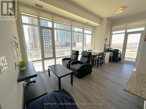 607 - 360 Square One Drive, Mississauga, ON - Indoor Photo Showing Living Room