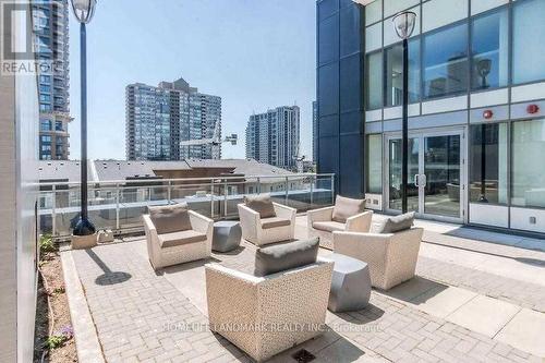 607 - 360 Square One Drive, Mississauga, ON - Outdoor