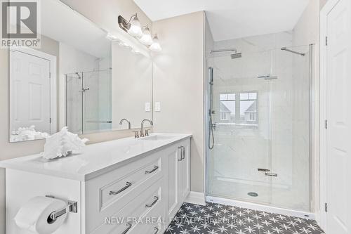 1347 Demers Avenue, Kingston, ON - Indoor Photo Showing Bathroom