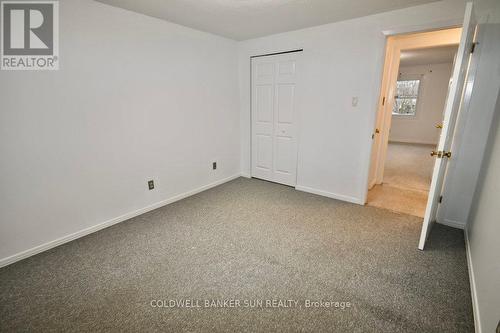 17 - 160 Conway Drive, London, ON - Indoor Photo Showing Other Room