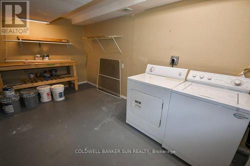 17 - 160 Conway Drive, London, ON - Indoor Photo Showing Laundry Room