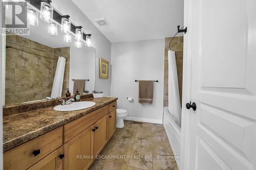 103 Great Oak Trail, Hamilton, ON - Indoor Photo Showing Bathroom