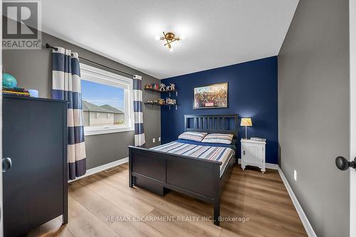 103 Great Oak Trail, Hamilton, ON - Indoor Photo Showing Bedroom