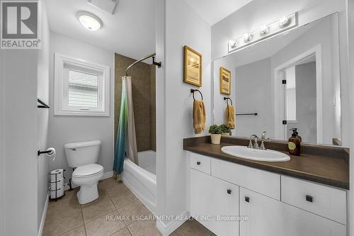 103 Great Oak Trail, Hamilton, ON - Indoor Photo Showing Bathroom