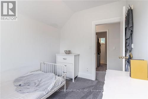 35 Century Street, Hamilton, ON - Indoor Photo Showing Bedroom