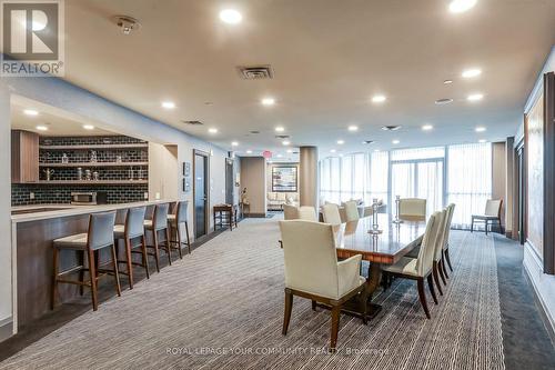 803 - 11 Bronte Road, Oakville, ON - Indoor Photo Showing Dining Room