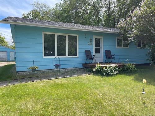 205 Athlone Street, Swan River, MB - Outdoor