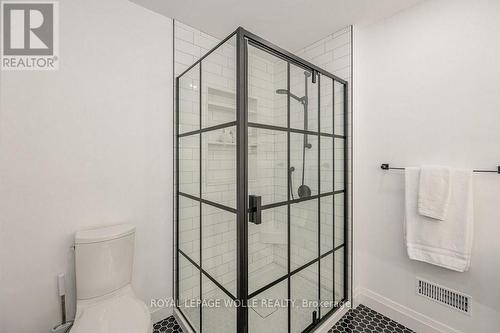 35 Huntley Crescent, Kitchener, ON - Indoor Photo Showing Bathroom