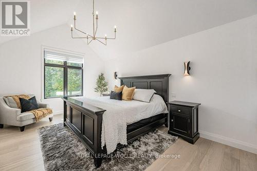 35 Huntley Crescent, Kitchener, ON - Indoor Photo Showing Bedroom