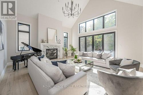 35 Huntley Crescent, Kitchener, ON - Indoor Photo Showing Living Room With Fireplace