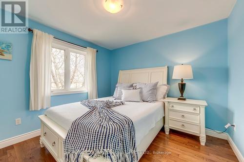 2018 Heatherwood Drive, Oakville, ON - Indoor Photo Showing Bedroom