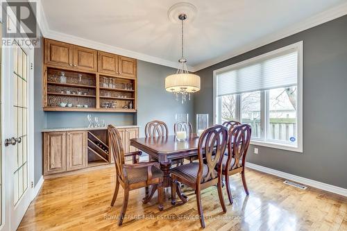 2018 Heatherwood Drive, Oakville, ON - Indoor Photo Showing Dining Room